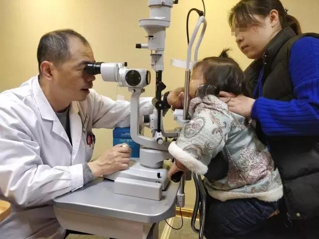 先天性白內障